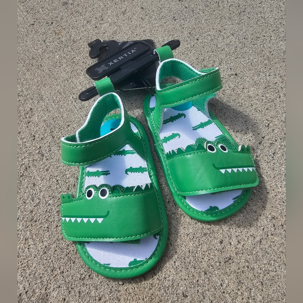 NEW Xertia Green Crocodile Alligator Baby Infant Sandals Sz 2 (3-6 M) Velcro L22